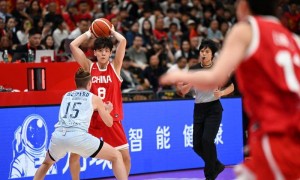 宫鲁鸣：通过集训筛选女篮人才 推动新老交替