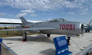 印度退役36架米格-21，同一型号的中国战机，却仍在“当打之年”