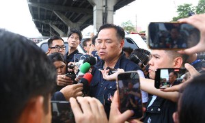 泰国在动荡中选出新总理阿努廷 是华裔还会说广东话