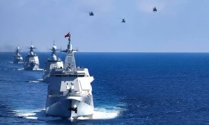 黄岩岛升起五星红旗！菲方转向求助普京，南海博弈暗藏三大玄机