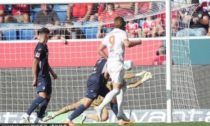 比赛日：瓜帅5后卫摆大巴遭绝平 切尔西“秒投”创历史