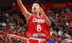 女篮新生力量的成年国家队首秀，有荣幸、有紧张