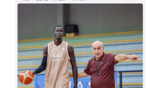 原创 
            CBA外援动态：上海不满怀特塞德 卡达里自宣加盟浙江 梅克拒绝回归