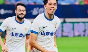 原创 
            默契球？鲁能2：2战平青岛海牛引发巨大争议，韩鹏真的放水了吗？