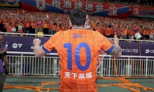 原创 
            向新东家示好，瓦科迟迟没有完成续约，被传将加盟另一中超球队