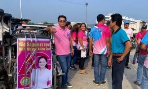 直到蓝战非南非被绑！才知道表面公仆，实际黑大佬的郭华萍多可恶