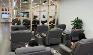 四菜一汤！比亚迪王朝高管晒「饭票」：凭此票，享用餐服务