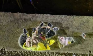 男子饭店门口被撞身亡，民警在现场发现几颗疑似肇事司机的牙齿