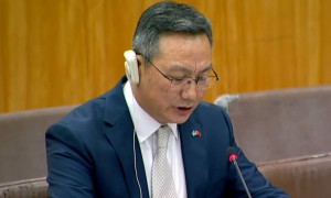 驳斥西方国家，中国代表当场列举对方劣迹